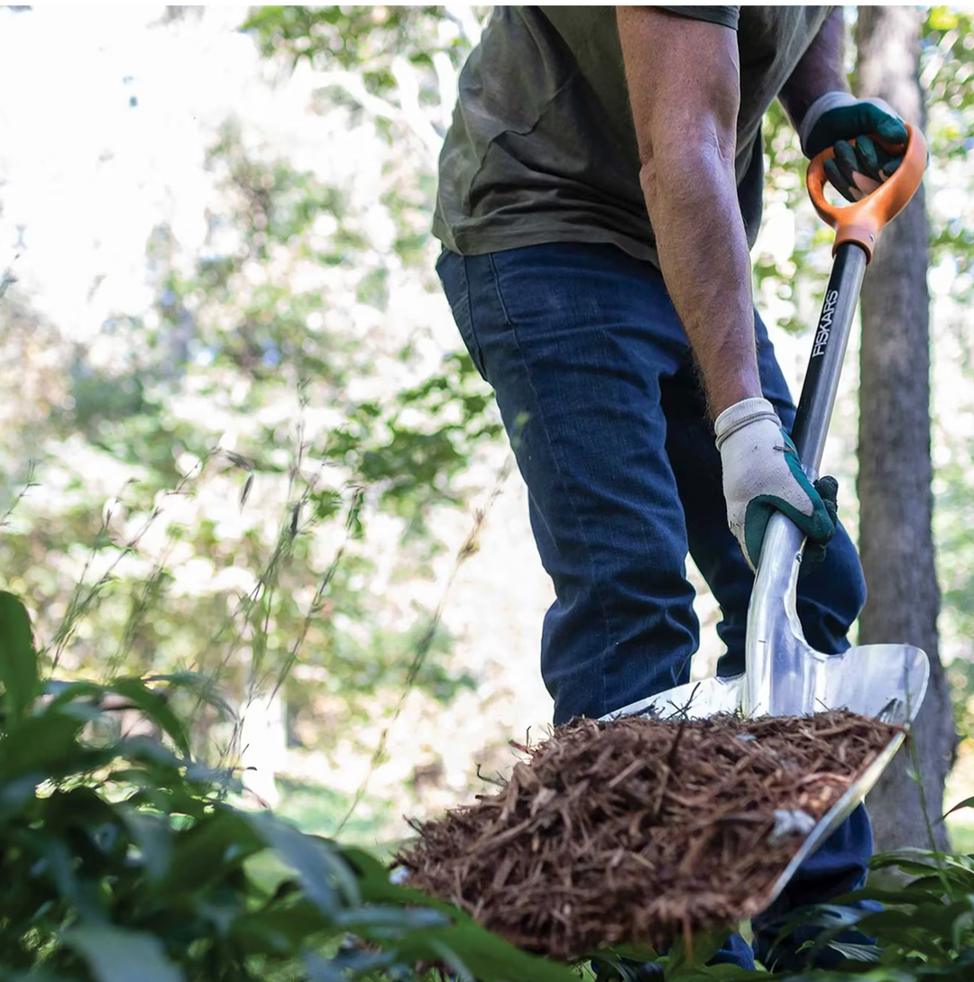 Fiskars 40" Scoop Shovel