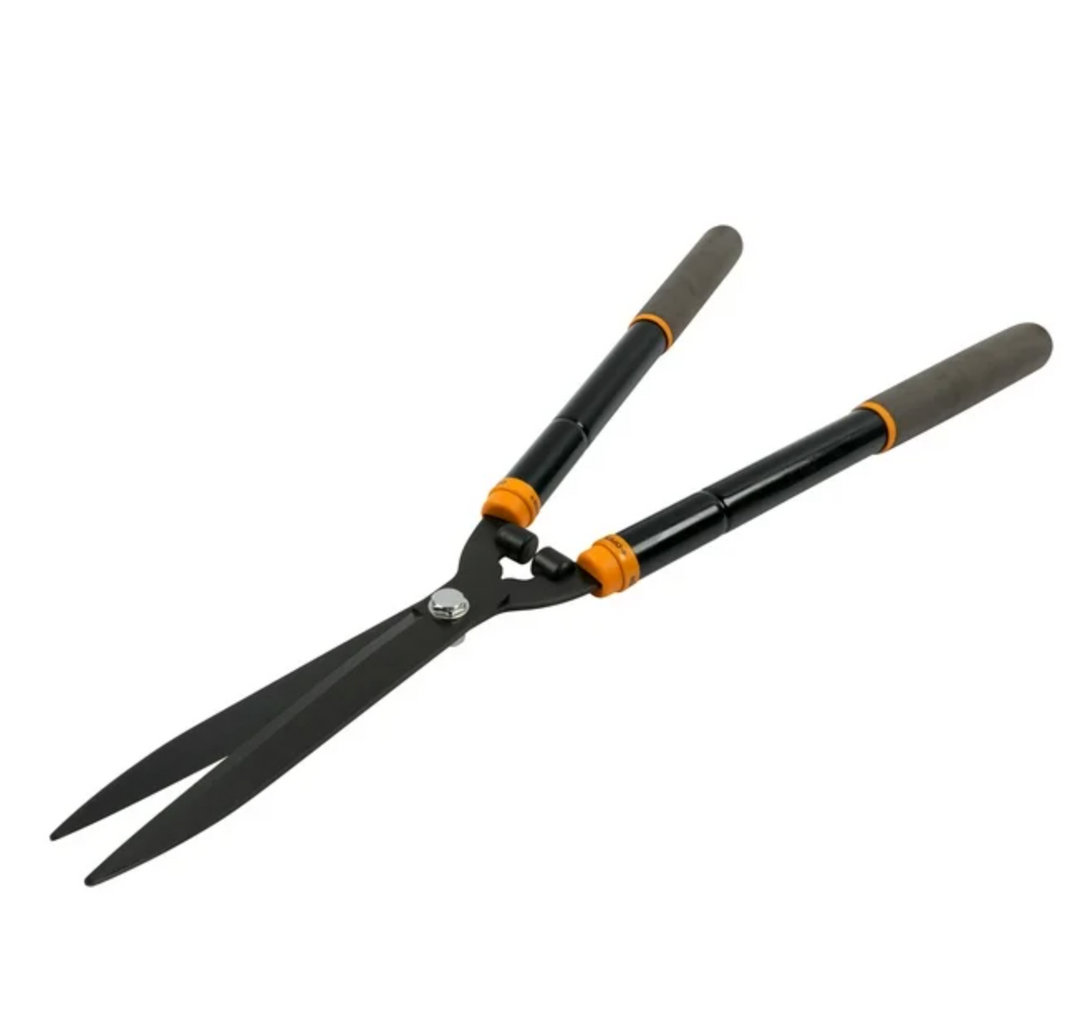 Fiskars Extendable Hedge Shears, 25-33" Adjustable Steel Clippers, Black